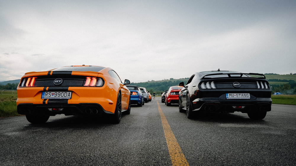 Ford Mustang Dark Horse